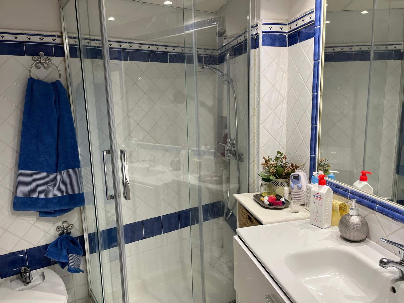 2 soveværelse Lejlighed til leje i Cordoba by med garage - € 750 (Ref: 9788486)