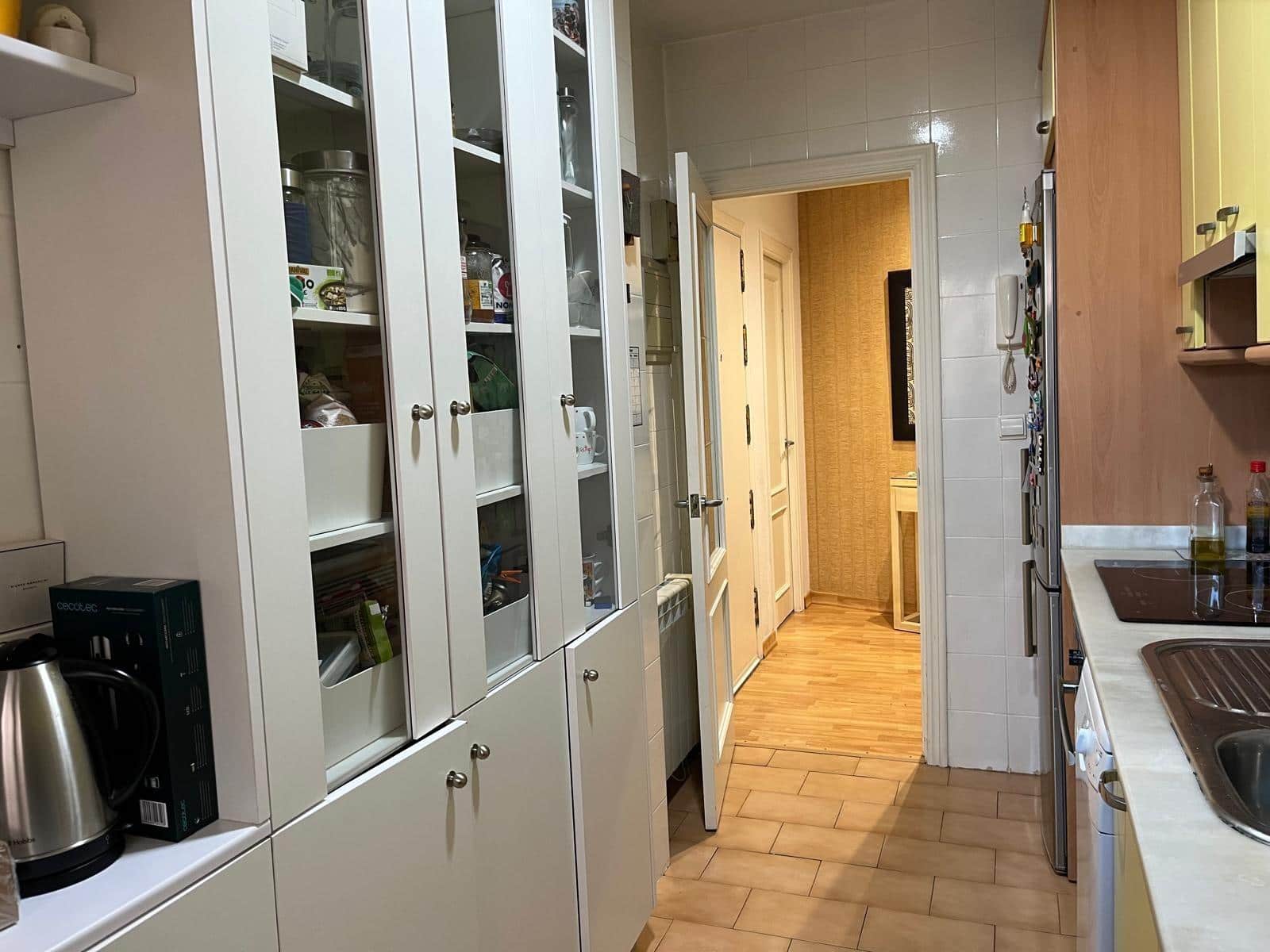 2 soveværelse Lejlighed til leje i Cordoba by med garage - € 750 (Ref: 9788486)