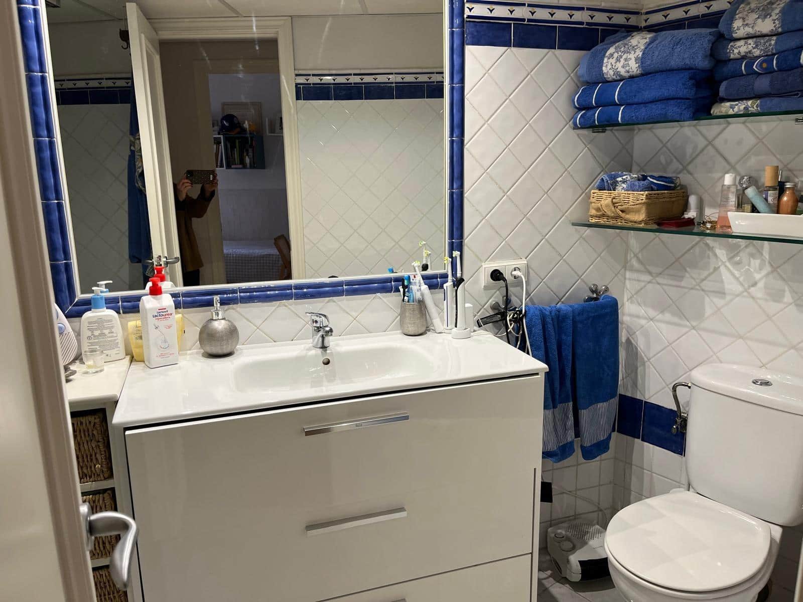 2 soveværelse Lejlighed til leje i Cordoba by med garage - € 750 (Ref: 9788486)