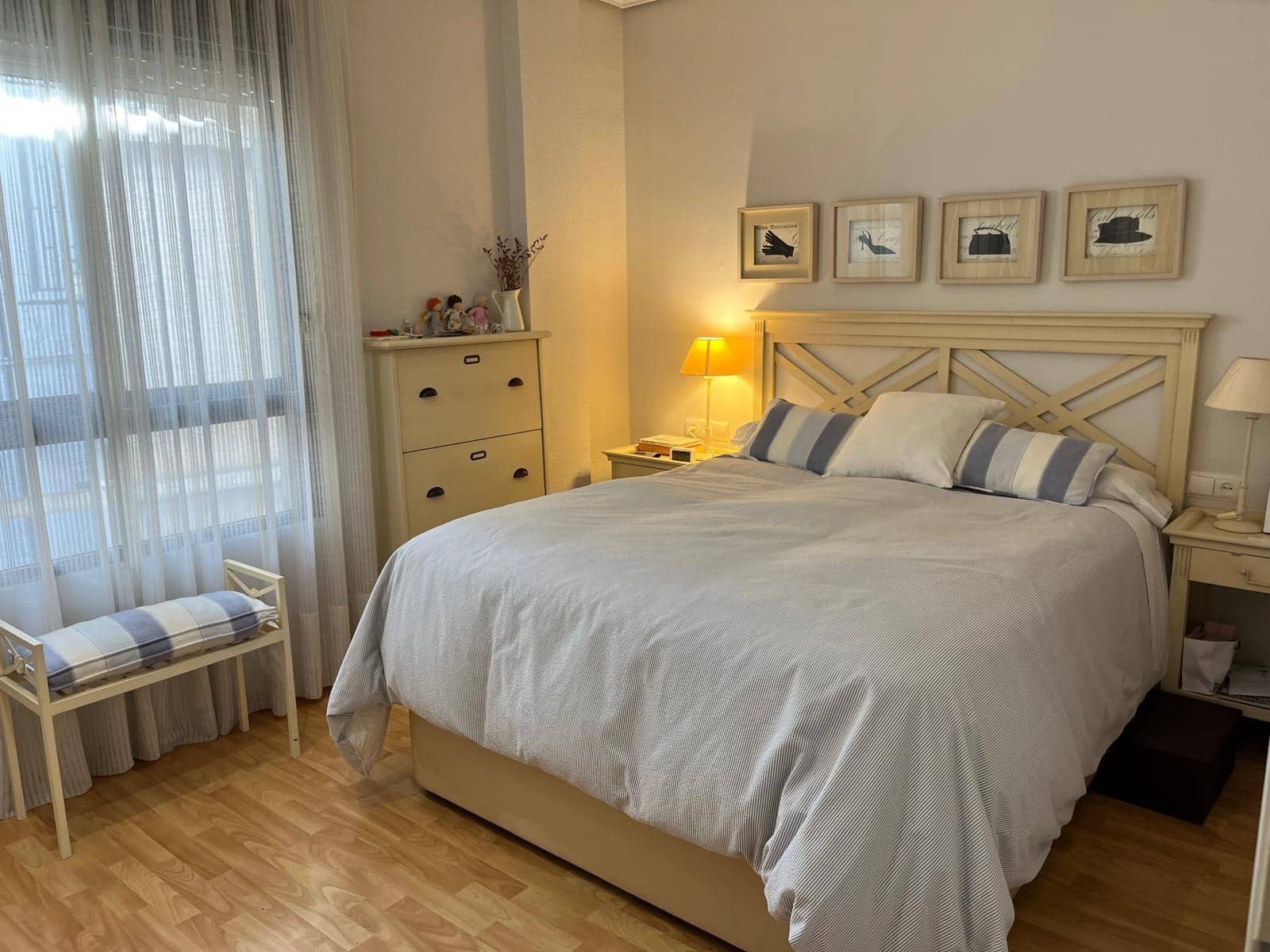 2 soveværelse Lejlighed til leje i Cordoba by med garage - € 750 (Ref: 9788486)