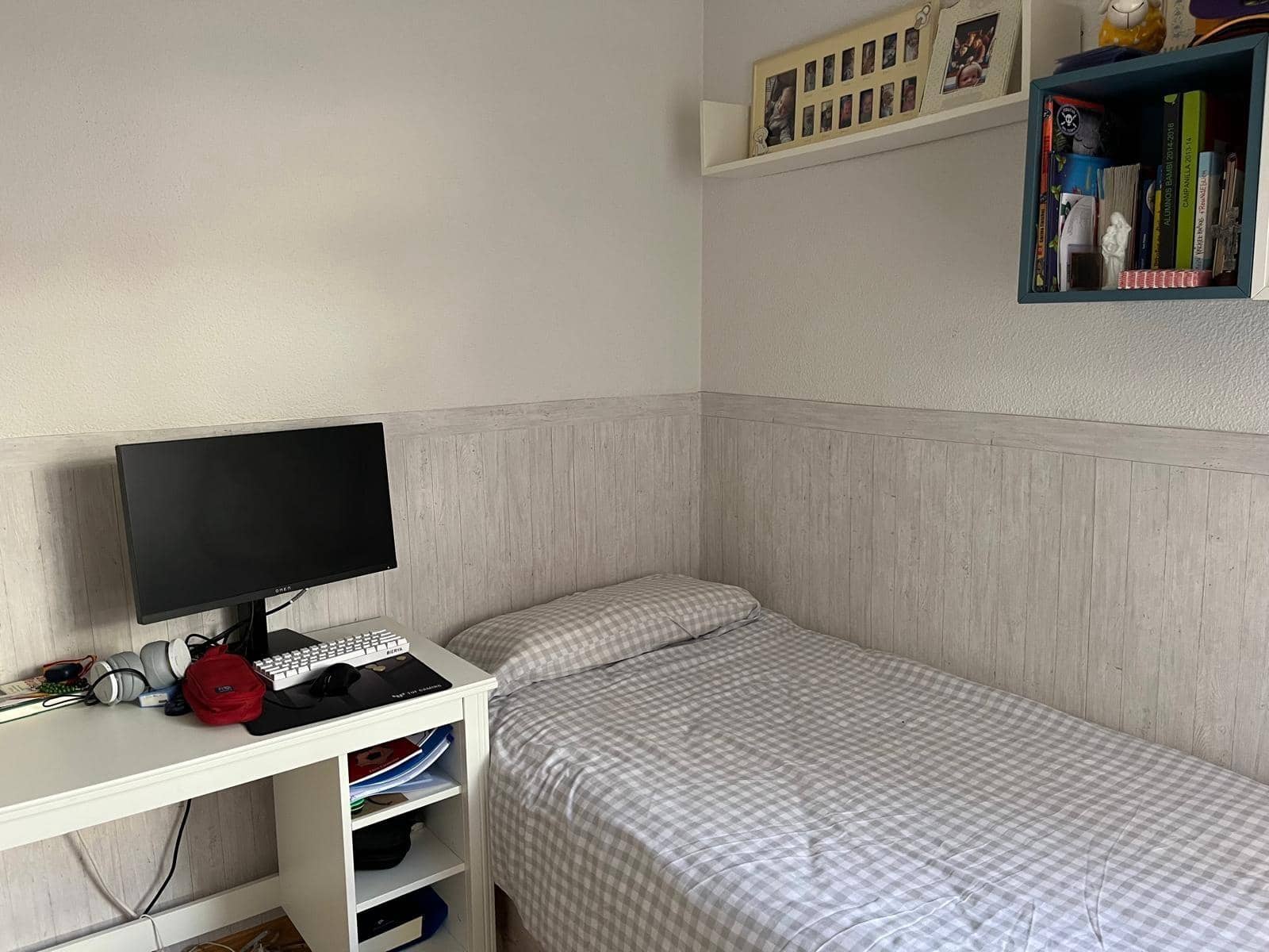 2 soveværelse Lejlighed til leje i Cordoba by med garage - € 750 (Ref: 9788486)