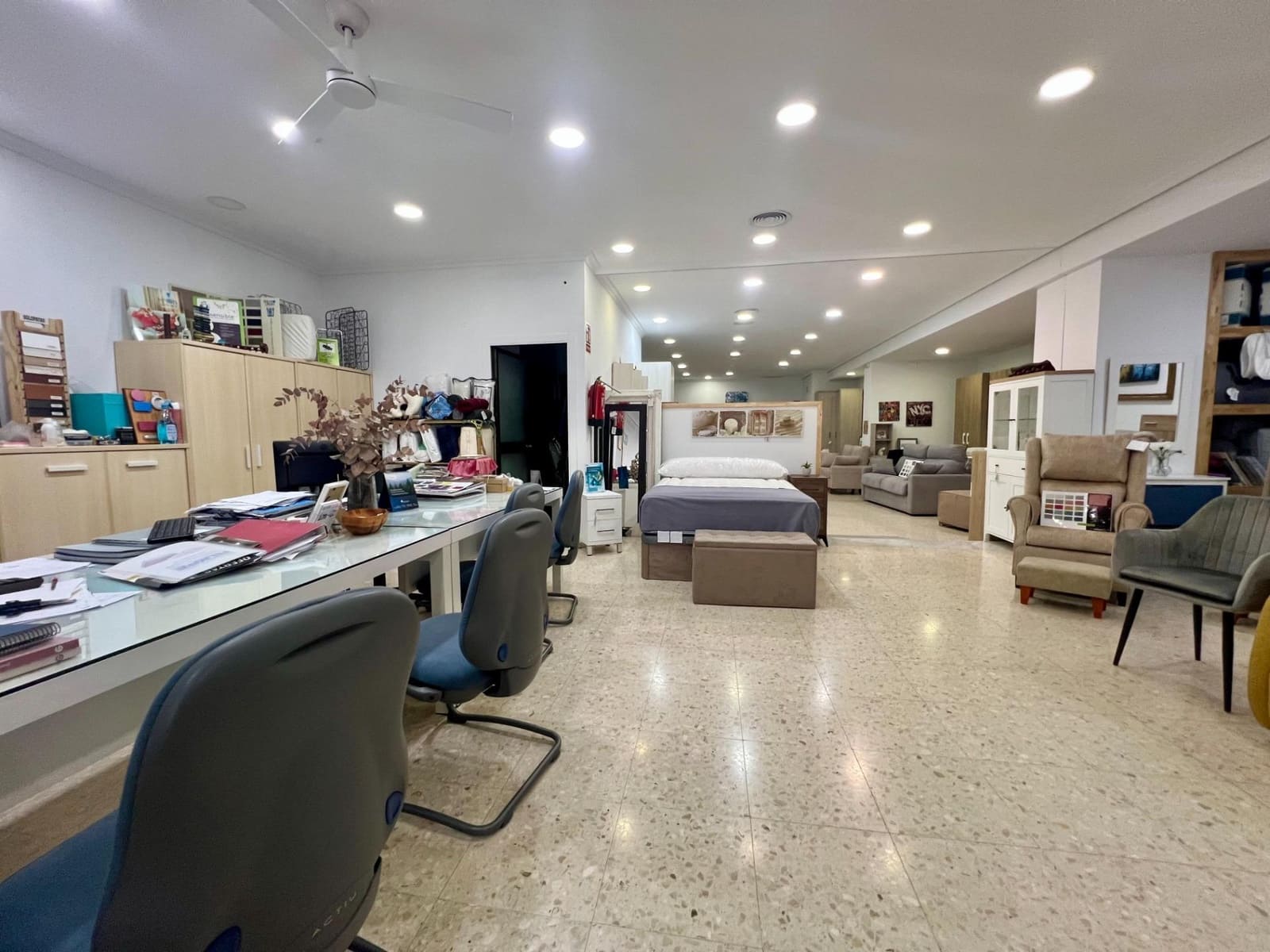 Komercyjne na sprzedaż w Miasto Kordoba - 850 000 € (Ref: 9791142)