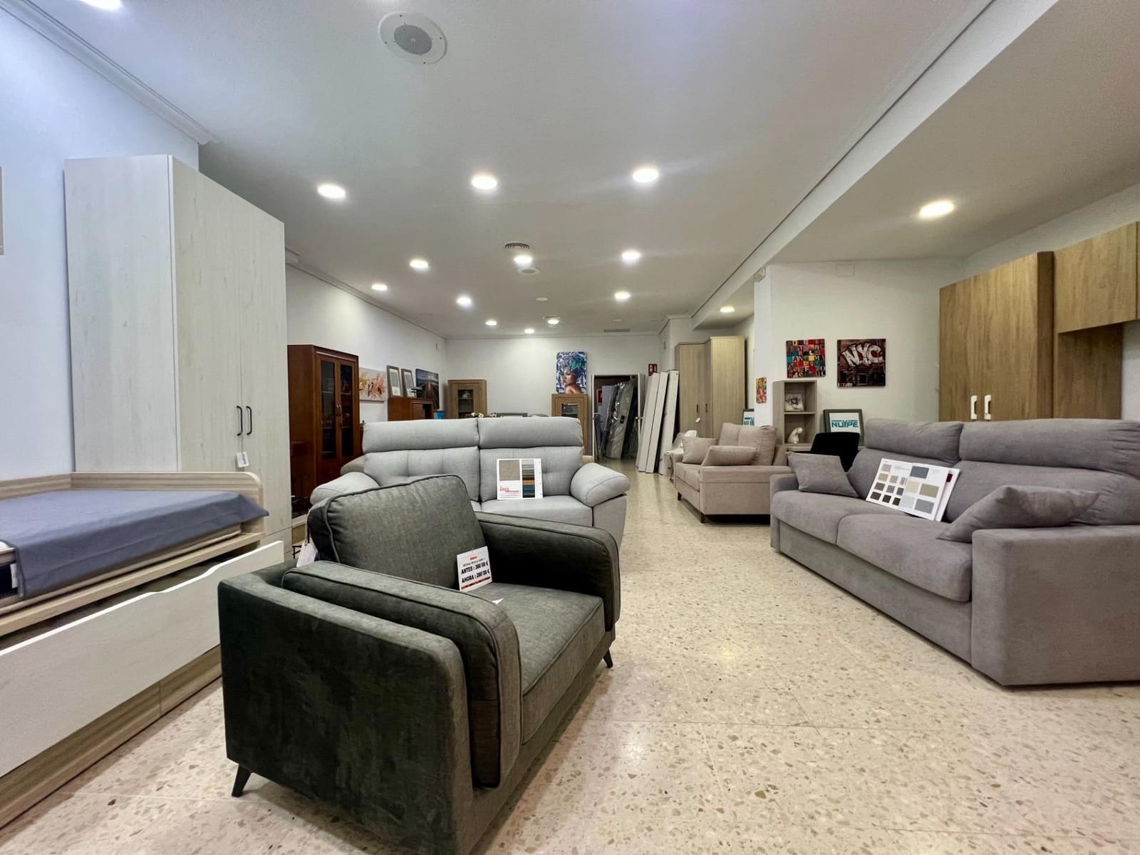 Komercyjne na sprzedaż w Miasto Kordoba - 850 000 € (Ref: 9791142)