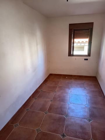 Casa de 3 habitaciones en Villanueva del Rey en venta - 64.900 € (Ref: 9794745)