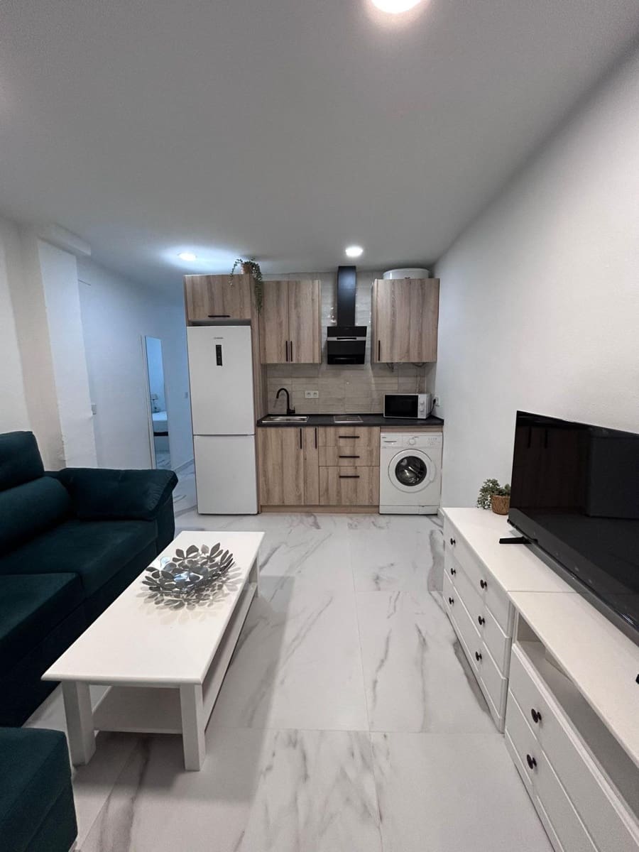 Loft for rent in Cordoba city - € 650 (Ref: 9806548)