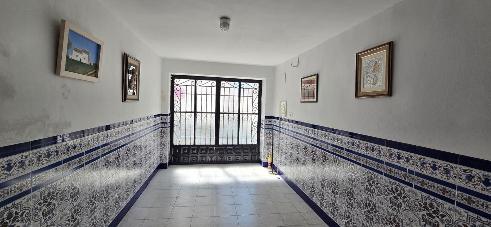 3 bedroom Townhouse for sale in Cordoba city with garage - € 260,000 (Ref: 9806549)