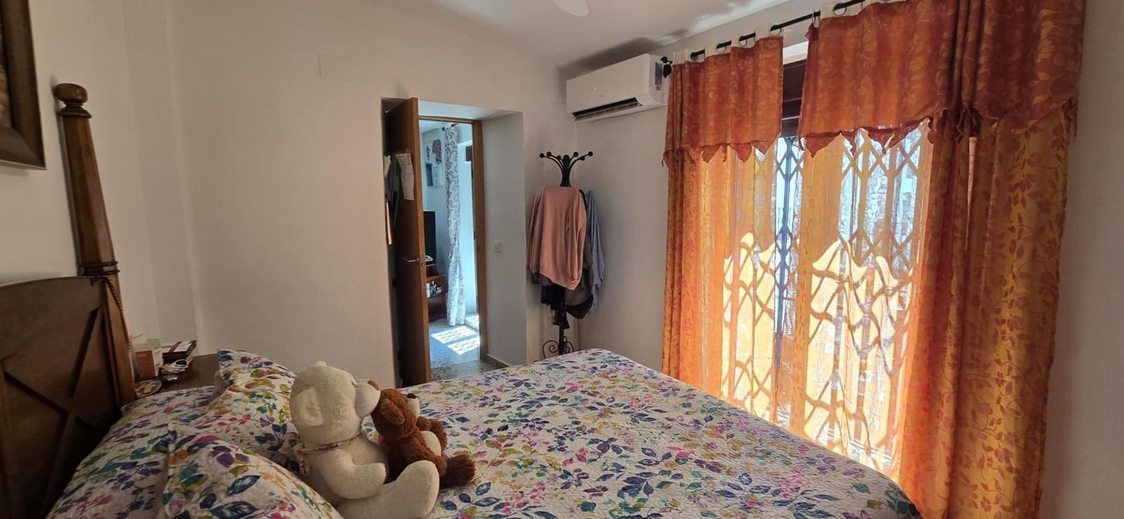 3 bedroom Townhouse for sale in Cordoba city with garage - € 260,000 (Ref: 9806549)