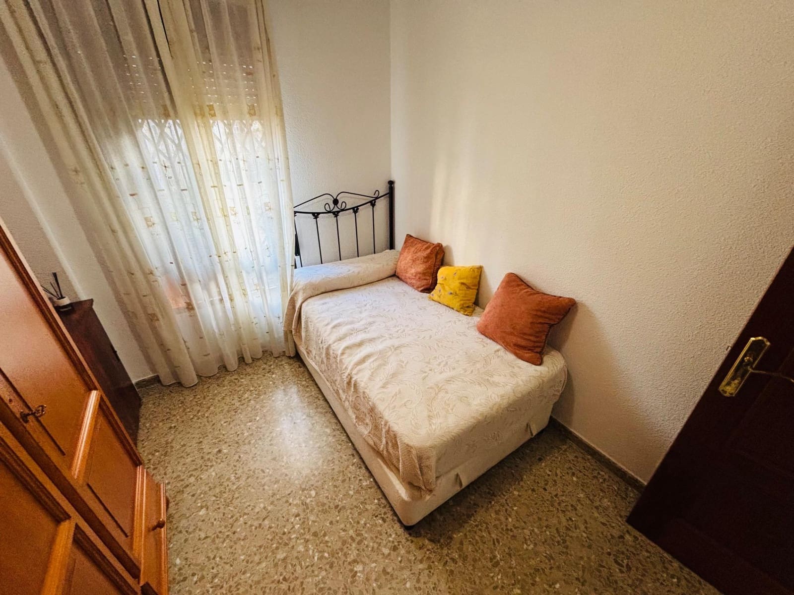 3 camera da letto Appartamento in vendita in Cordova citta - 163.900 € (Rif: 9815930)
