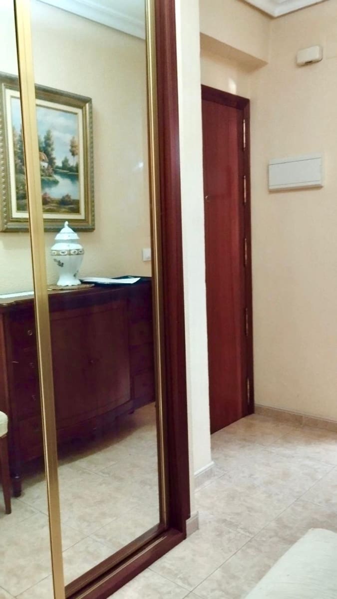 Piso de 3 habitaciones en Córdoba ciudad en venta - 214.900 € (Ref: 9815931)