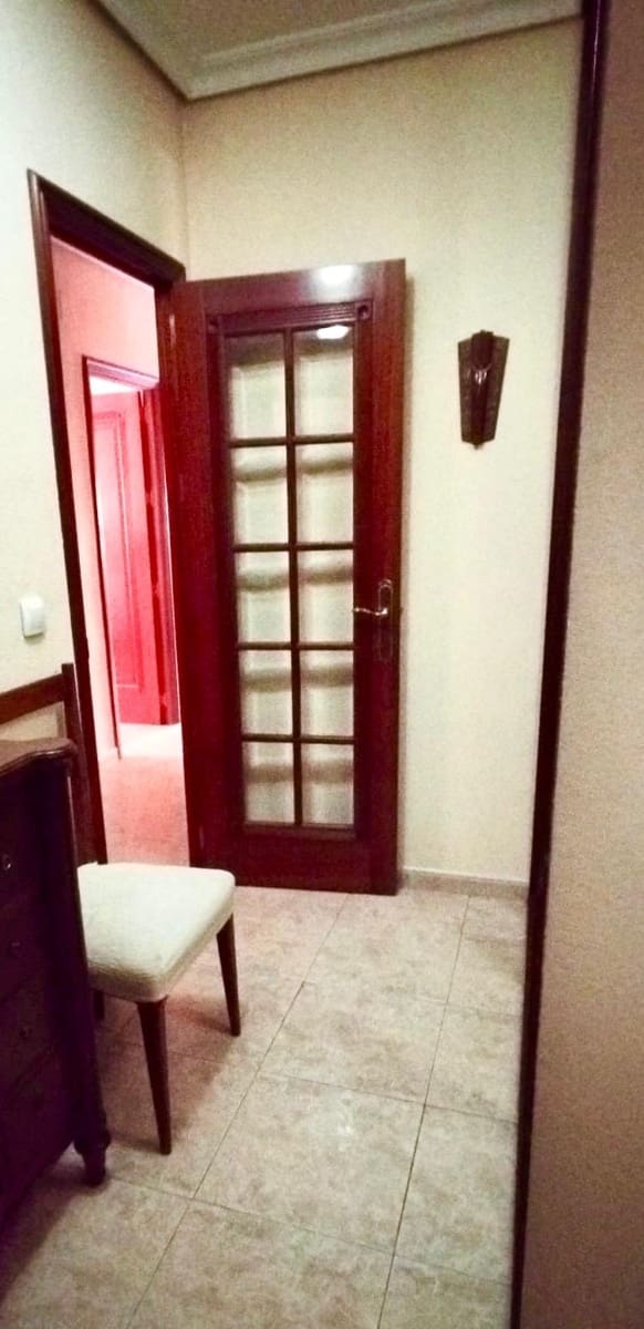 Piso de 3 habitaciones en Córdoba ciudad en venta - 214.900 € (Ref: 9815931)