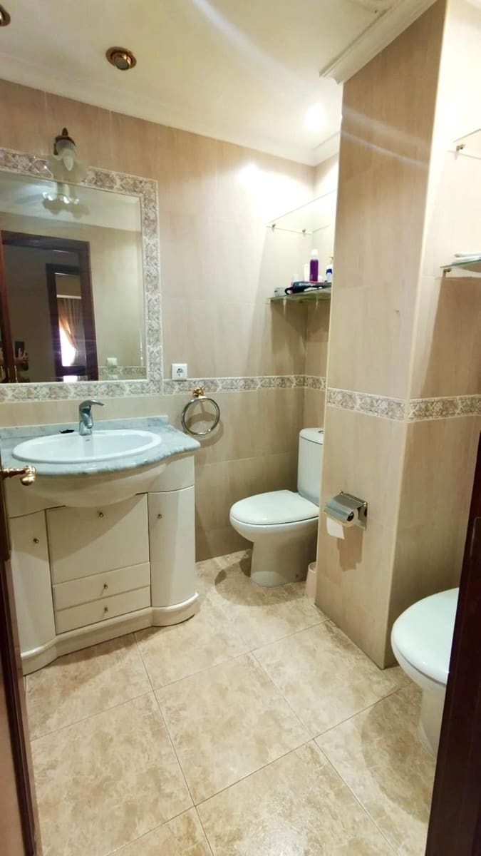 Piso de 3 habitaciones en Córdoba ciudad en venta - 214.900 € (Ref: 9815931)