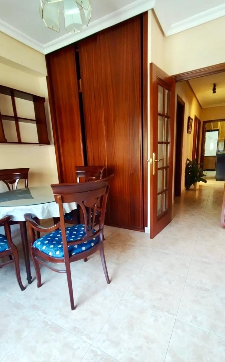 Piso de 3 habitaciones en Córdoba ciudad en venta - 214.900 € (Ref: 9815931)