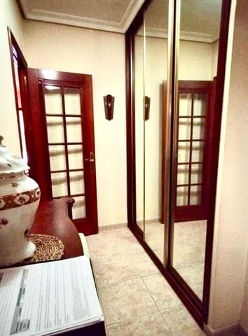 Piso de 3 habitaciones en Córdoba ciudad en venta - 214.900 € (Ref: 9815931)