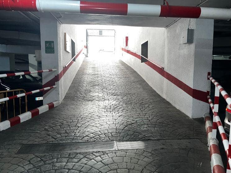 Garage til salg i Cordoba by - € 22.000 (Ref: 9818311)