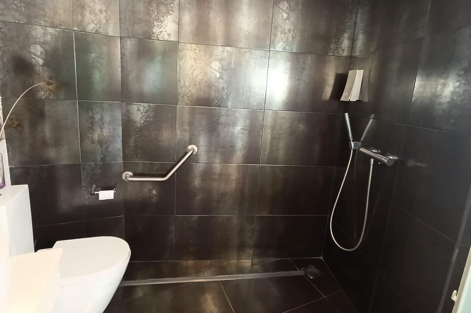 Erhverv til salg i Cordoba by med swimmingpool - € 219.000 (Ref: 9820606)