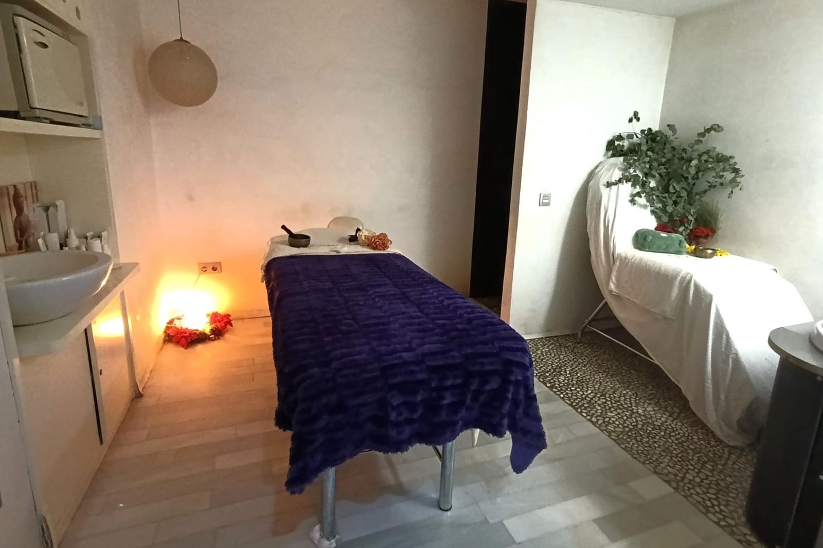 Erhverv til salg i Cordoba by med swimmingpool - € 219.000 (Ref: 9820606)