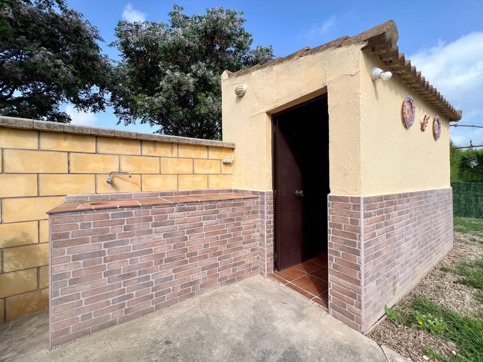 4 soveværelse Villa til salg i El Higueron med swimmingpool garage - € 230.000 (Ref: 9820608)