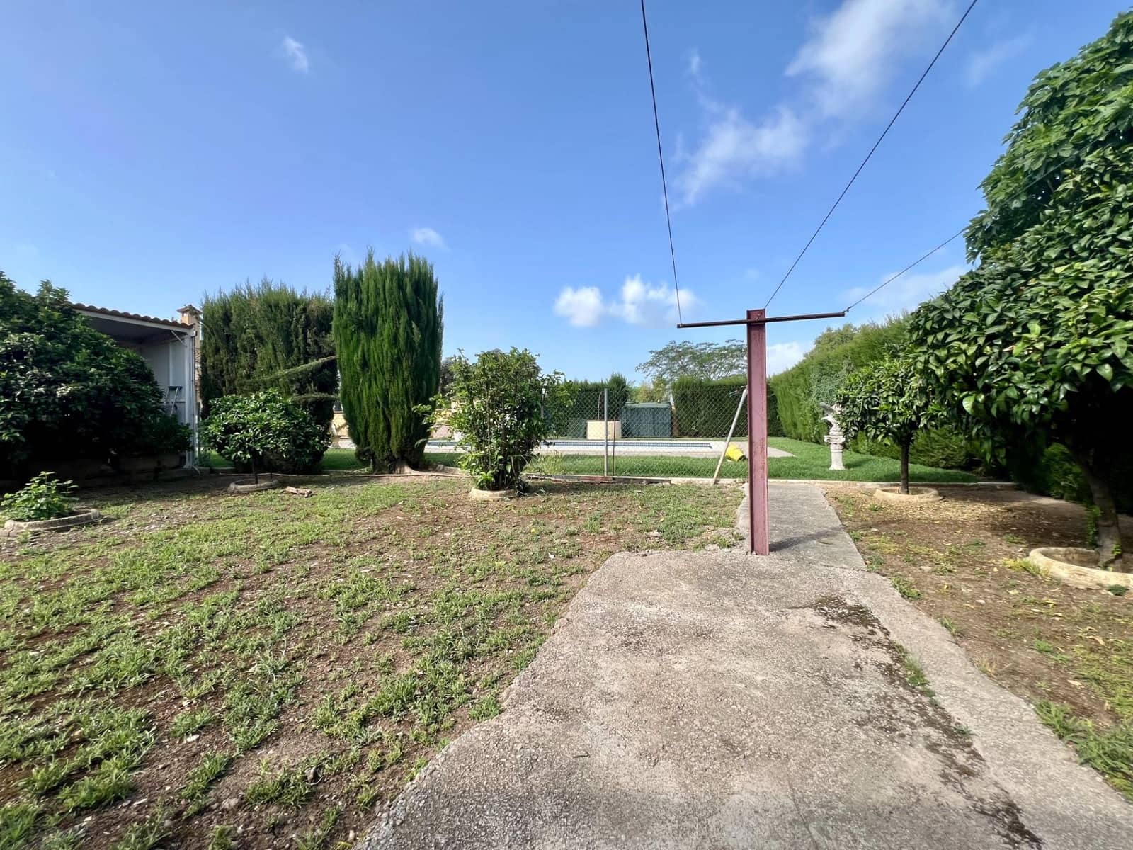 4 soveværelse Villa til salg i El Higueron med swimmingpool garage - € 230.000 (Ref: 9820608)