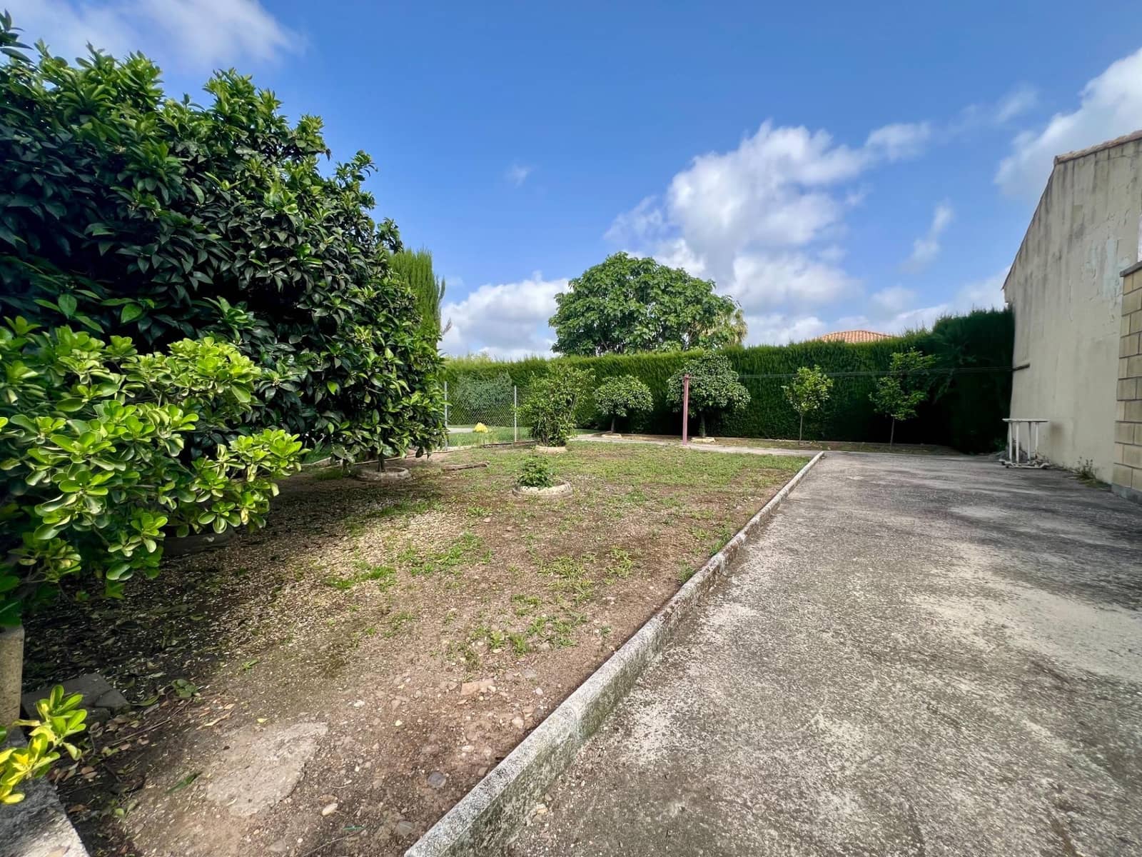 4 soveværelse Villa til salg i El Higueron med swimmingpool garage - € 230.000 (Ref: 9820608)