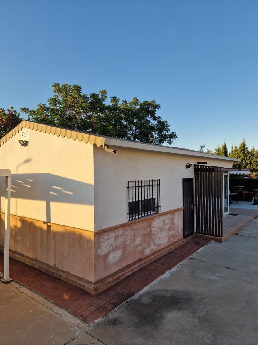 2 bedroom Finca/Country House for sale in Cordoba city with pool garage - € 139,900 (Ref: 9820610)