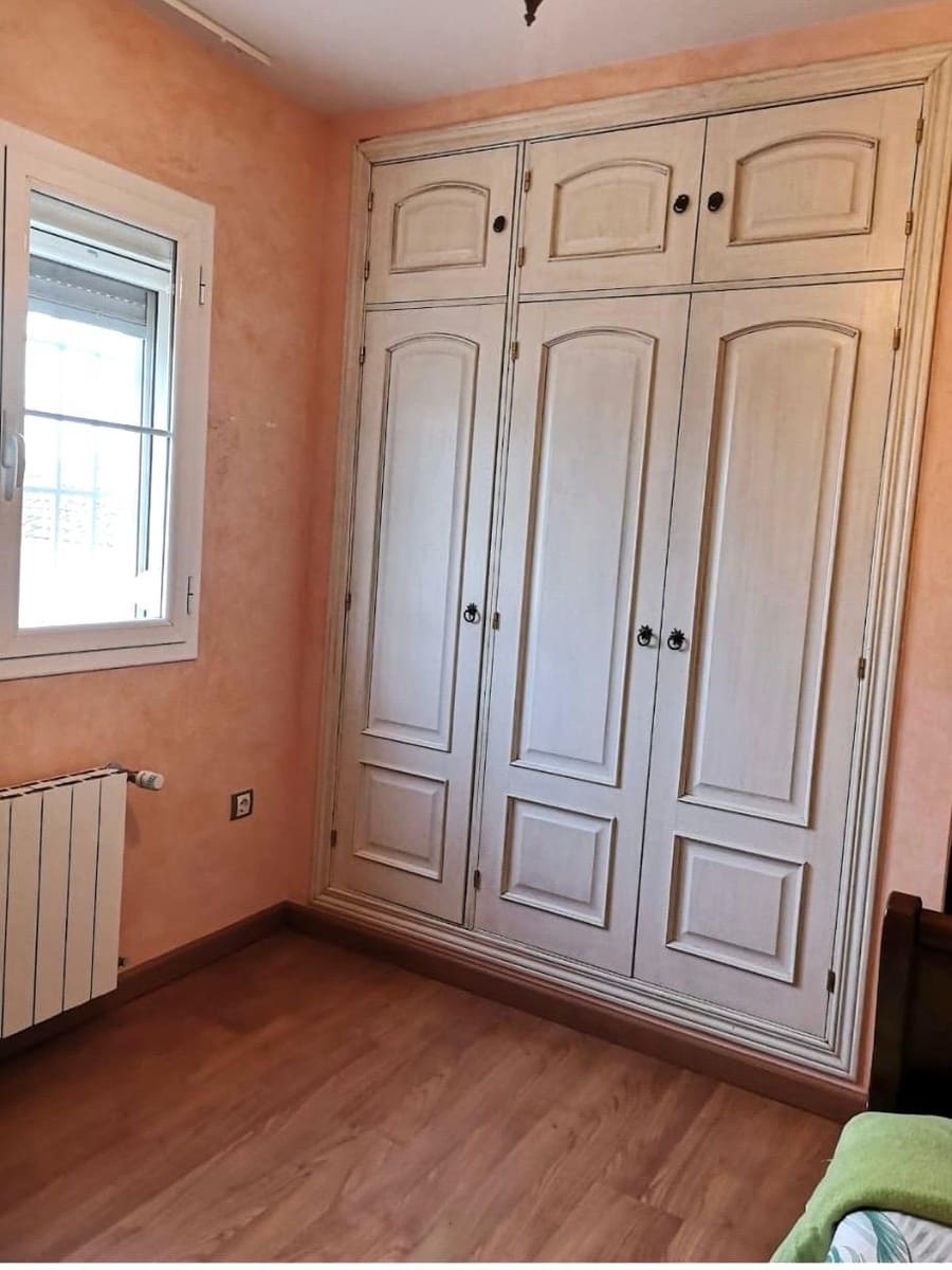 3 soveværelse Villa til salg i Cordoba by med swimmingpool garage - € 443.900 (Ref: 9823001)