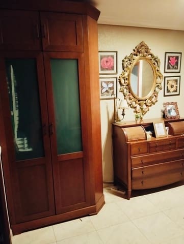 3 sypialnia Mieszkanie na sprzedaż w Miasto Kordoba - 190 000 € (Ref: 9823002)