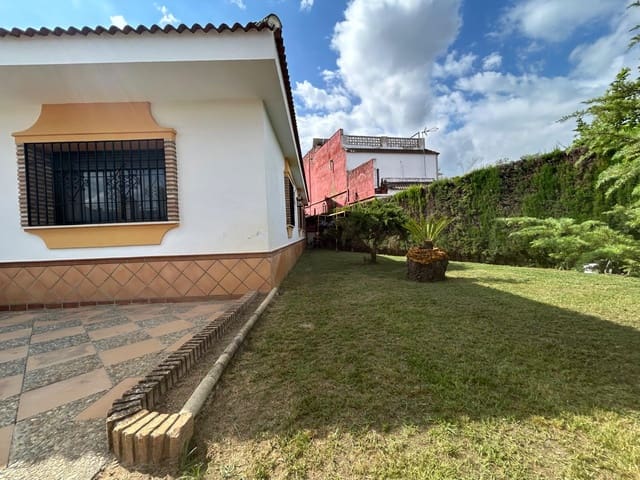 4 soveværelse Villa til salg i Alcolea, Córdoba by med swimmingpool - € 280.000 (Ref: 9825347)