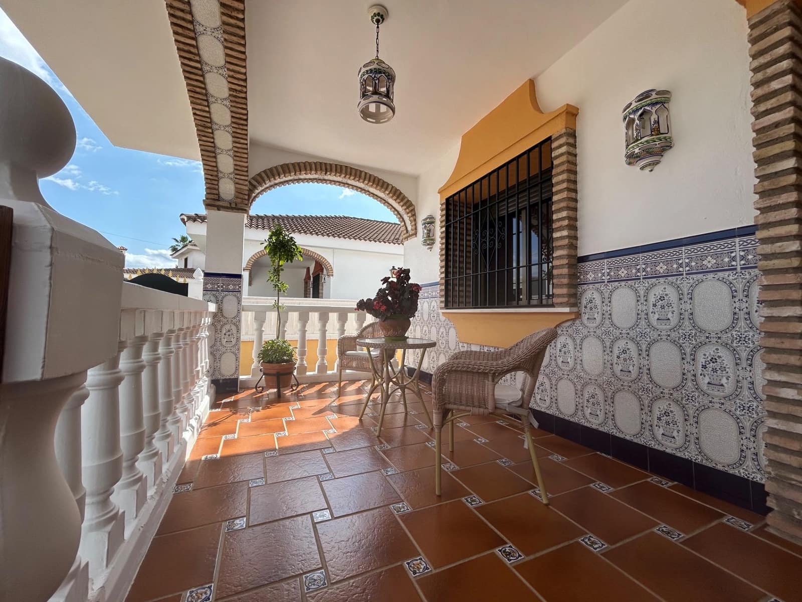 4 soveværelse Villa til salg i Cordoba by med swimmingpool - € 280.000 (Ref: 9825347)