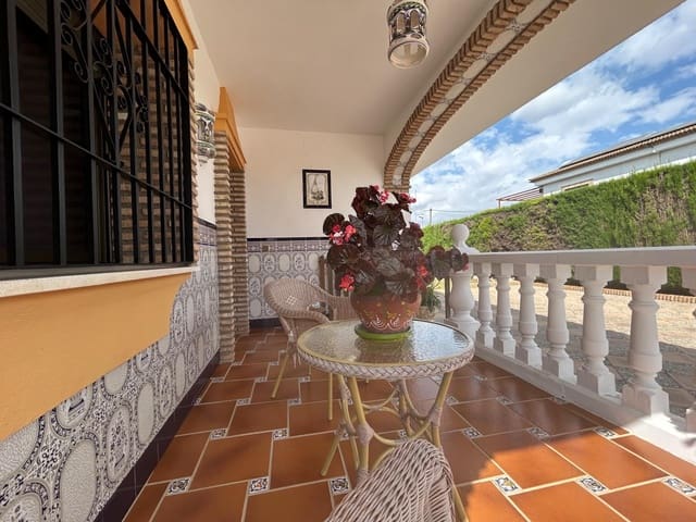 4 soveværelse Villa til salg i Alcolea, Córdoba by med swimmingpool - € 280.000 (Ref: 9825347)