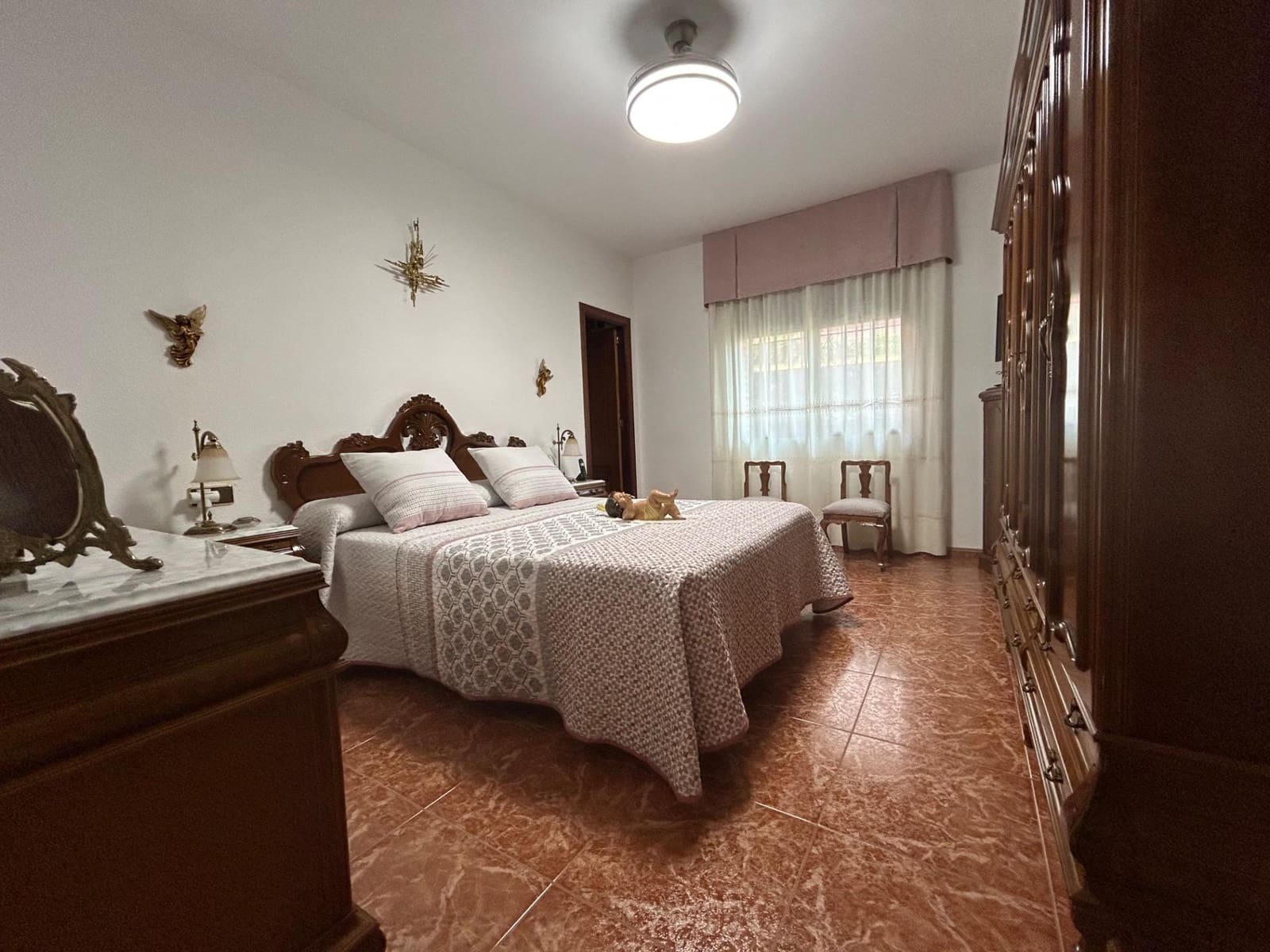 4 soveværelse Villa til salg i Cordoba by med swimmingpool - € 280.000 (Ref: 9825347)