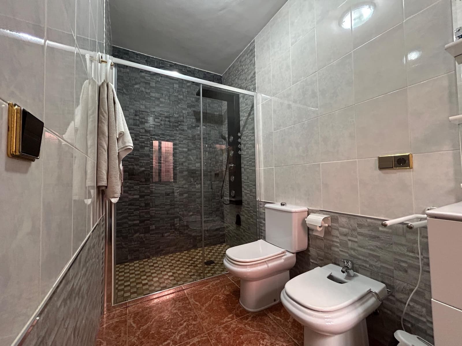 4 soveværelse Villa til salg i Cordoba by med swimmingpool - € 280.000 (Ref: 9825347)
