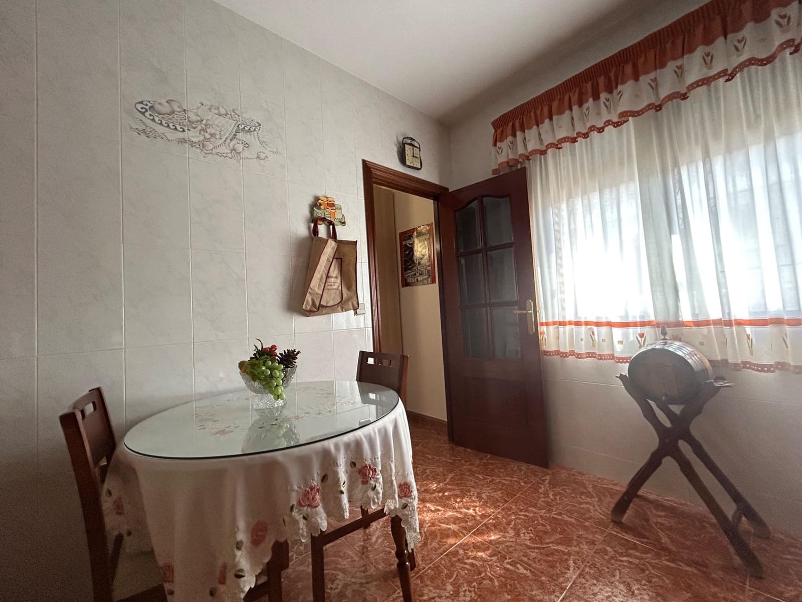 4 soveværelse Villa til salg i Cordoba by med swimmingpool - € 280.000 (Ref: 9825347)