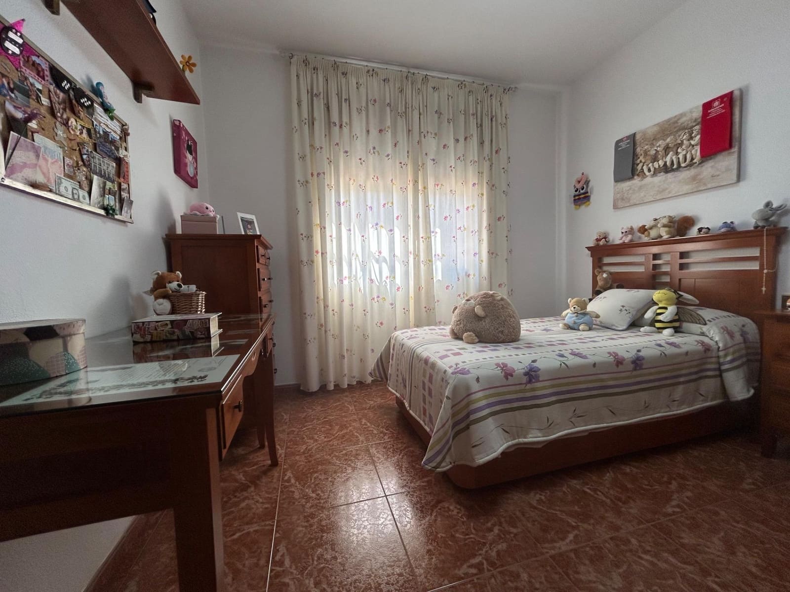 4 soveværelse Villa til salg i Cordoba by med swimmingpool - € 280.000 (Ref: 9825347)