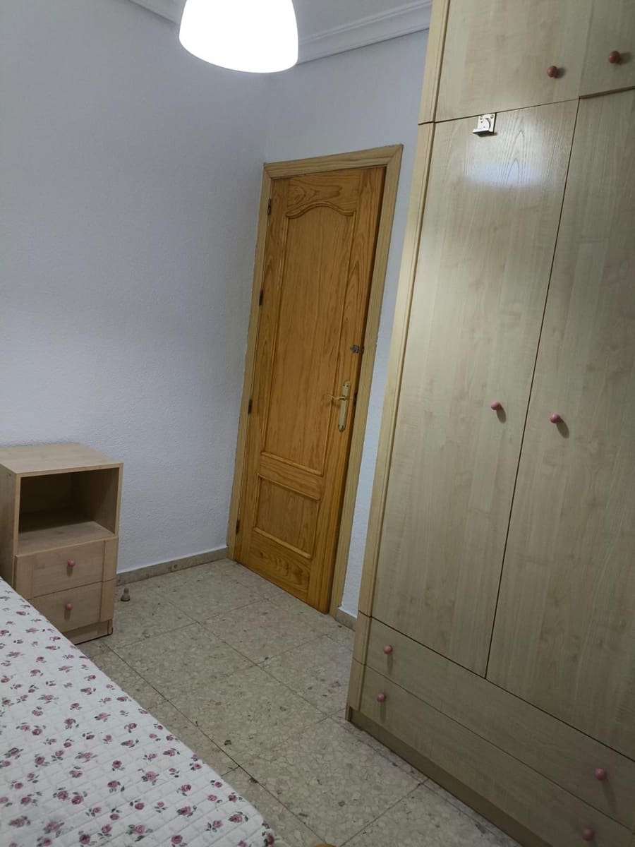 3 makuuhuone Asunto myytävänä paikassa Cordoba kaupunki - 152 500 € (Ref: 9825349)