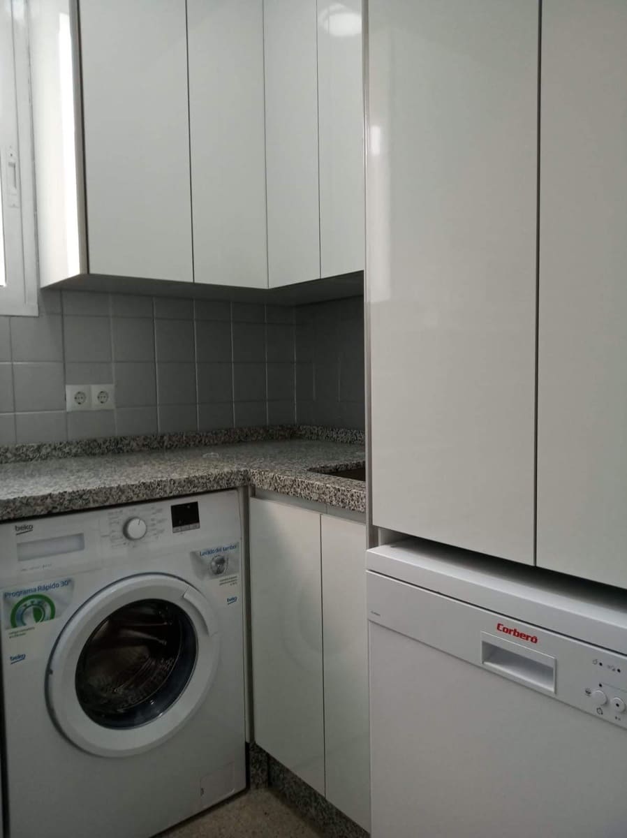 5 bedroom Flat for rent in Cordoba city - € 1,540 (Ref: 9826664)