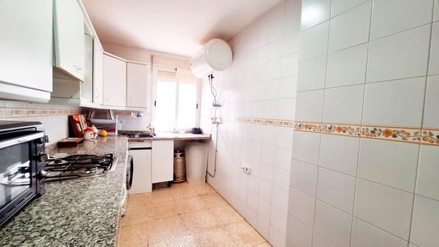 3 soveværelse Lejlighed til salg i Centro, Córdoba by - € 185.000 (Ref: 9826665)