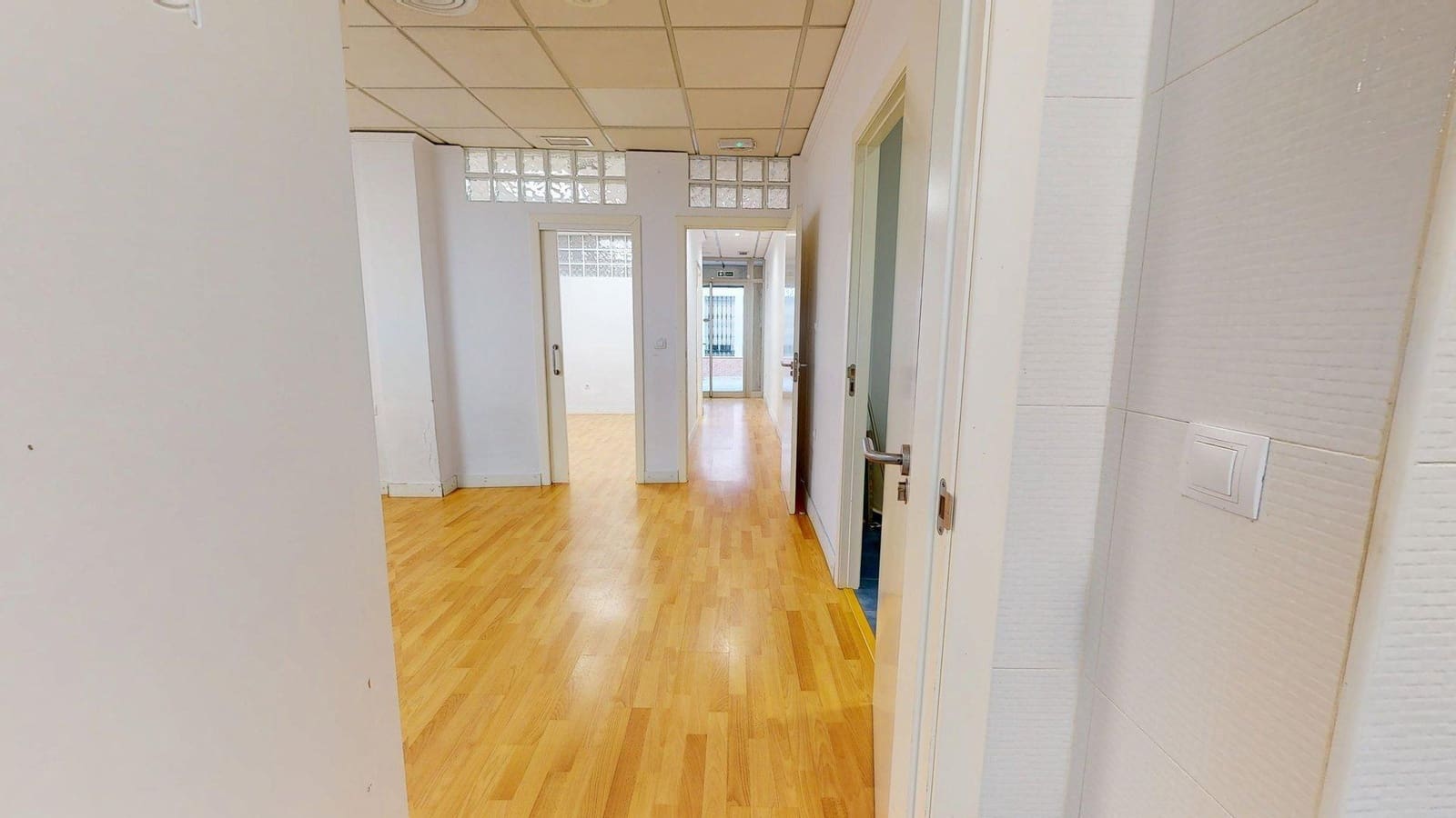 Erhverv til salg i Posadas - € 55.000 (Ref: 9826666)