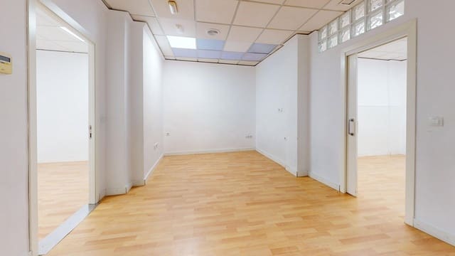 Erhverv til salg i Posadas - € 55.000 (Ref: 9826666)
