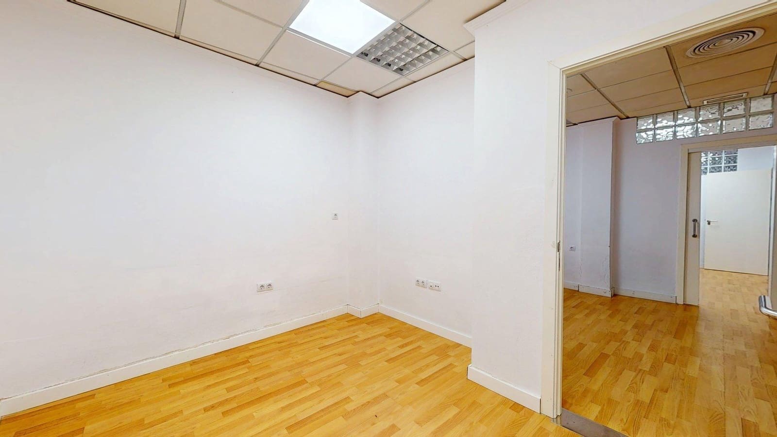 Erhverv til salg i Posadas - € 55.000 (Ref: 9826666)