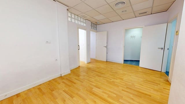 Erhverv til salg i Posadas - € 55.000 (Ref: 9826666)