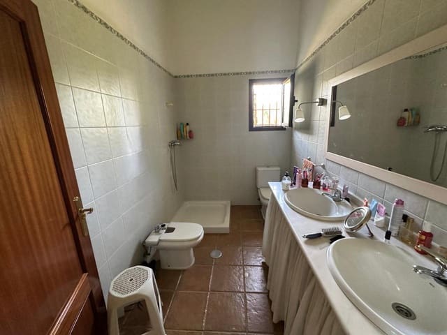 5 soveværelse Finca/Landehus til salg i Villaviciosa de Córdoba med garage - € 300.000 (Ref: 9827165)