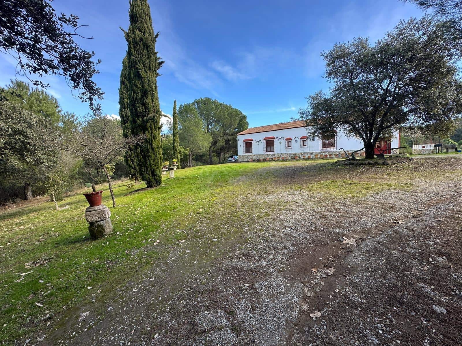 5 soveværelse Finca/Landehus til salg i Villaviciosa de Cordoba med garage - € 300.000 (Ref: 9827165)