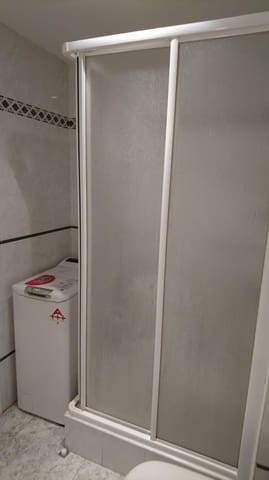 4 bedroom Flat for rent in Ciudad Jardín, Córdoba city - € 1,280 (Ref: 9831618)
