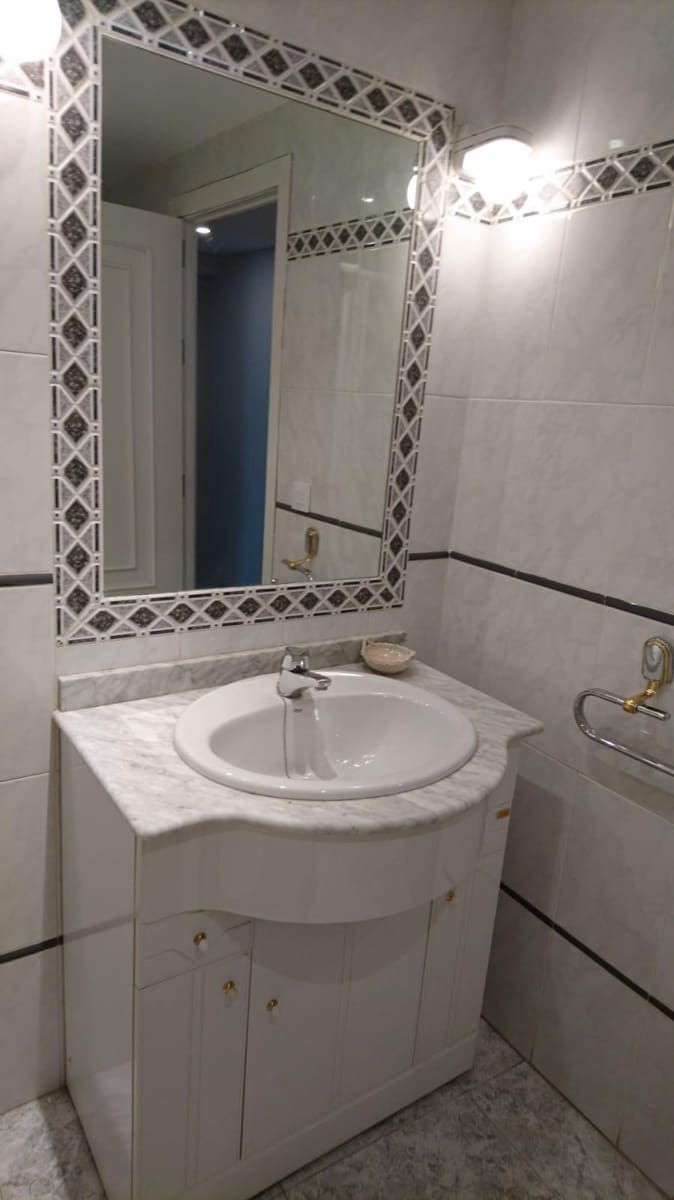 4 bedroom Flat for rent in Cordoba city - € 1,280 (Ref: 9831618)