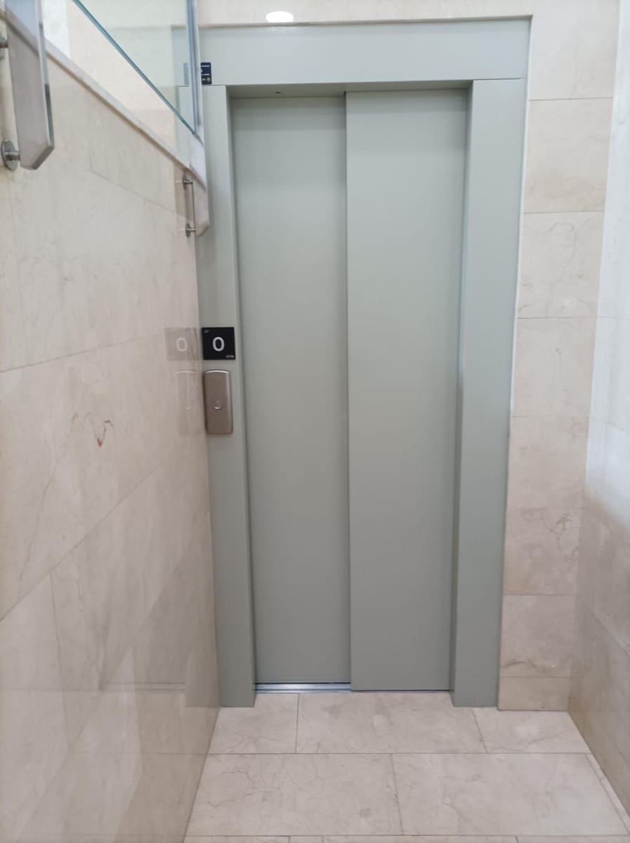 Piso de 4 habitaciones en Córdoba ciudad en alquiler - 1.280 € (Ref: 9833738)