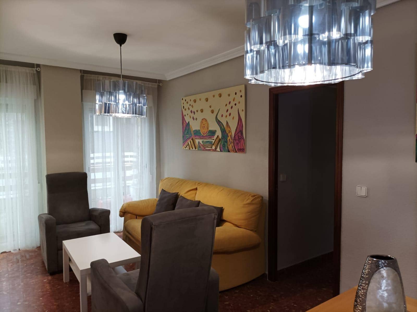 Piso de 4 habitaciones en Córdoba ciudad en alquiler - 1.280 € (Ref: 9833738)
