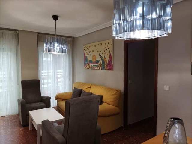 Piso de 4 habitaciones en Ciudad Jardín, Córdoba ciudad en alquiler - 1.280 € (Ref: 9833738)