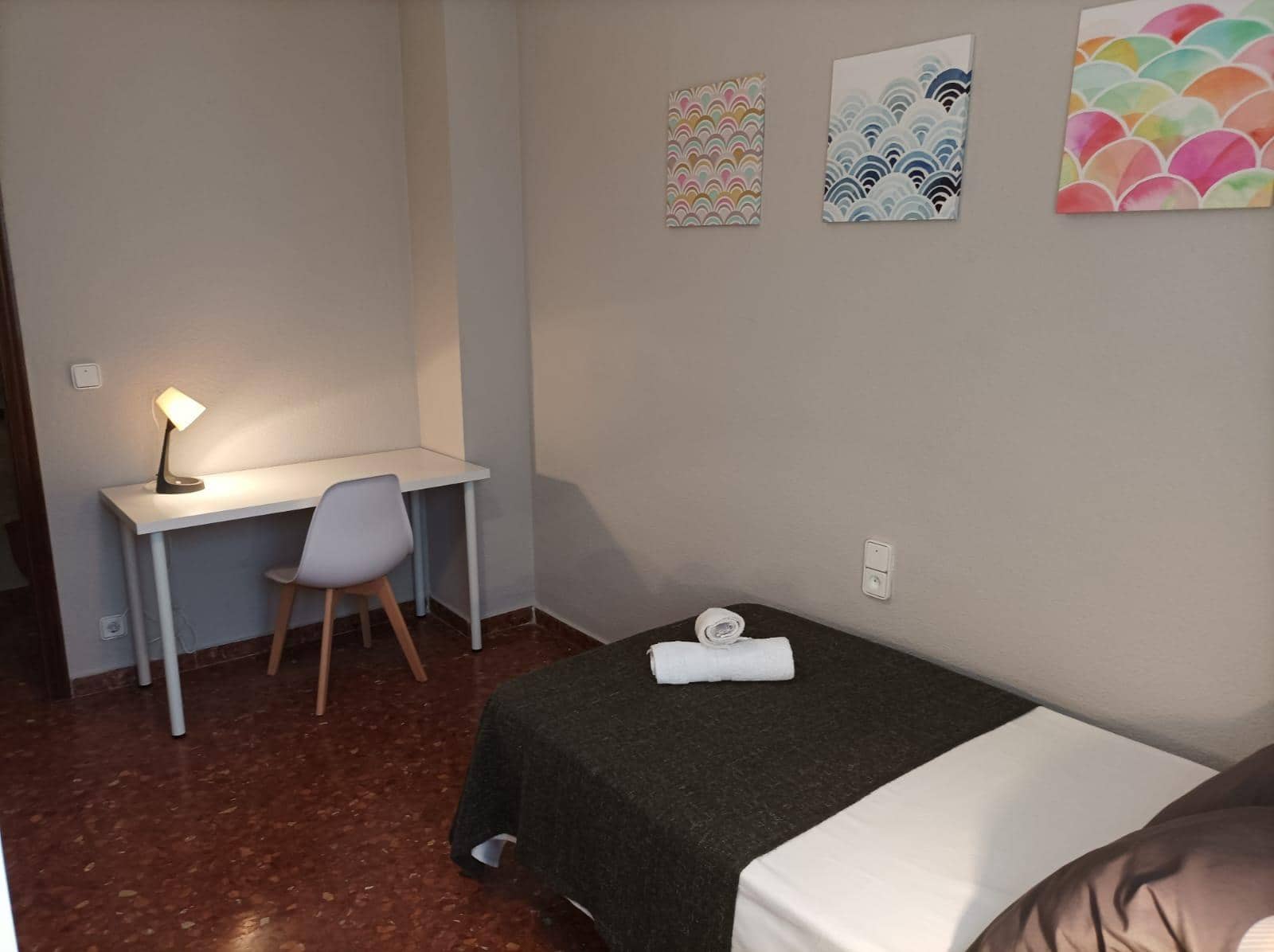 Piso de 4 habitaciones en Córdoba ciudad en alquiler - 1.280 € (Ref: 9833738)