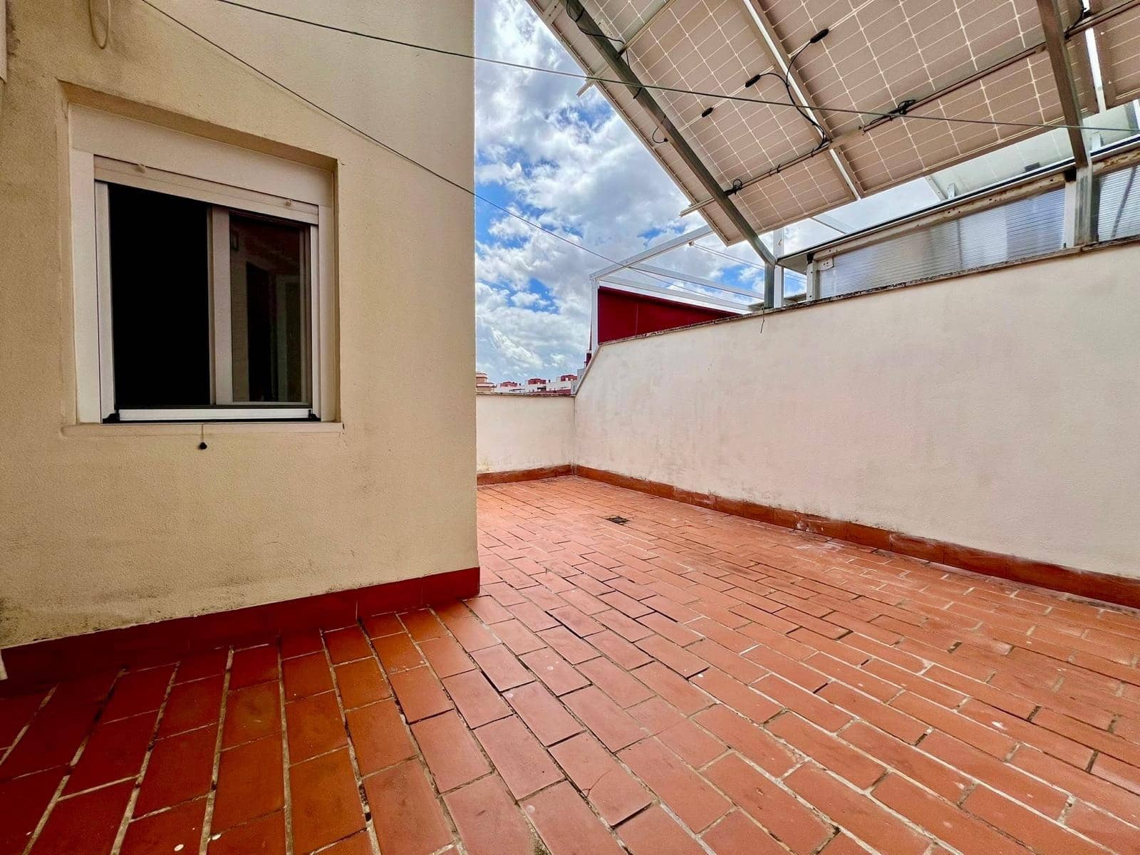 4 bedroom Villa for sale in Cordoba city with pool - € 430,000 (Ref: 9833740)