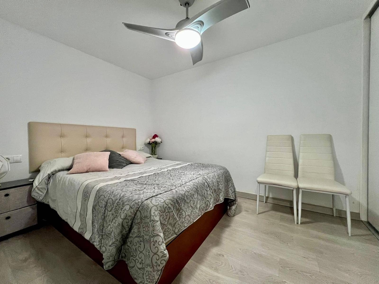 4 bedroom Villa for sale in Cordoba city with pool - € 430,000 (Ref: 9833740)